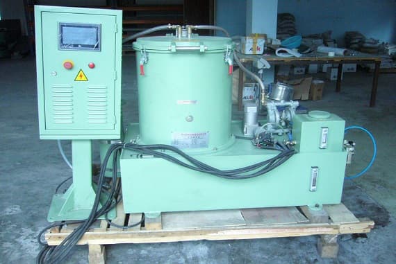 Polishing and grinding wastewater treatment centrifuge 